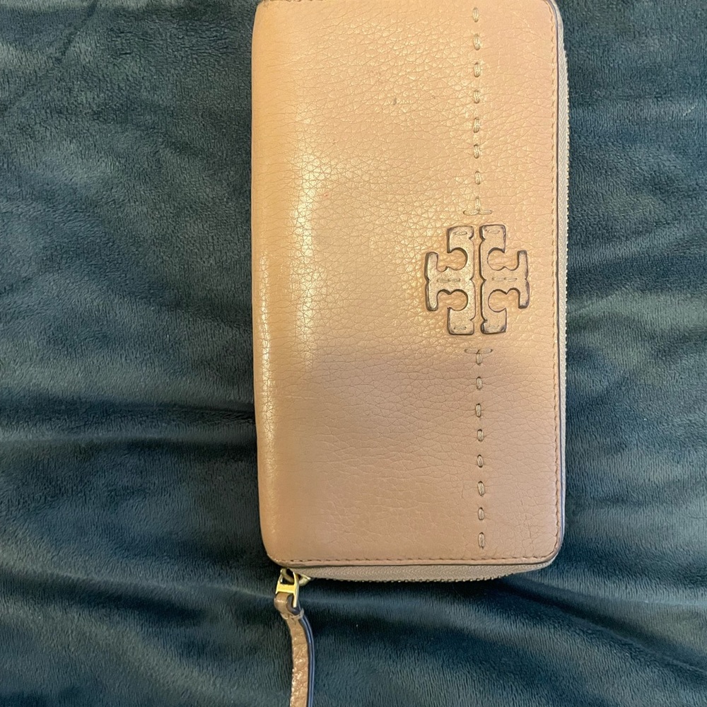 Tory Burch Blush Leather Zip Wallet